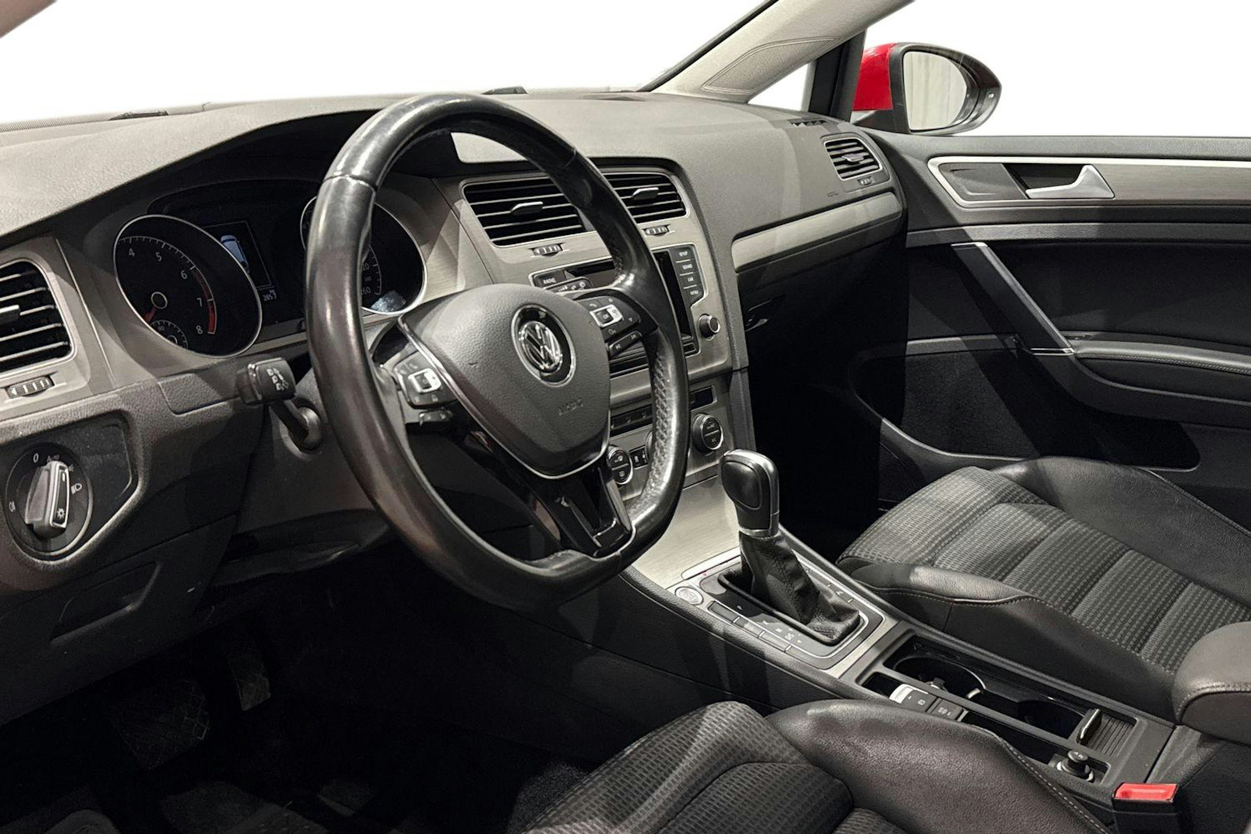 punainen Volkswagen Golf 2014 kuva 7.