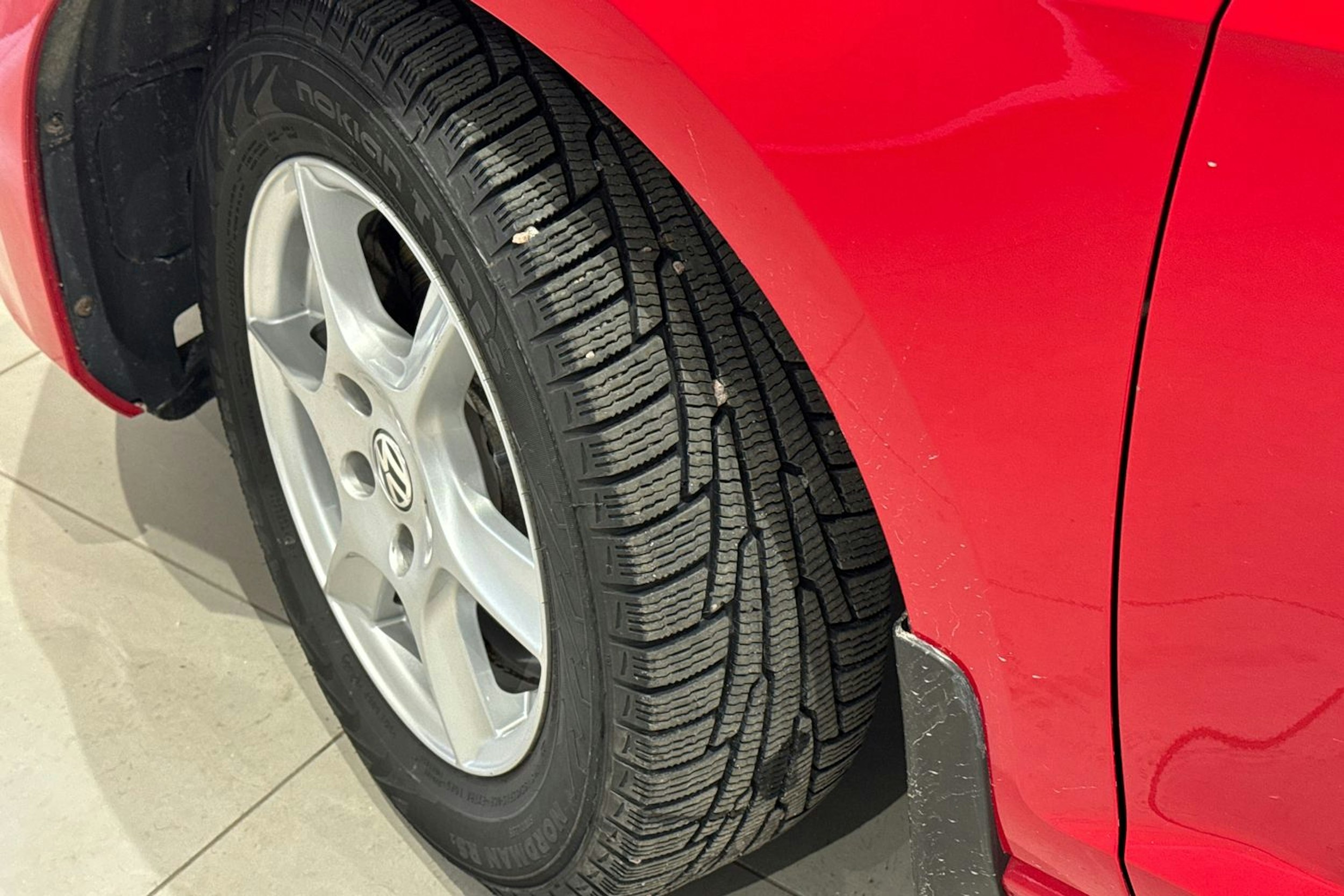 punainen Volkswagen Golf 2014 kuva 13.