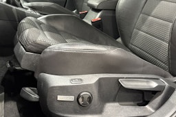 punainen Volkswagen Golf 2014 kuva 17.