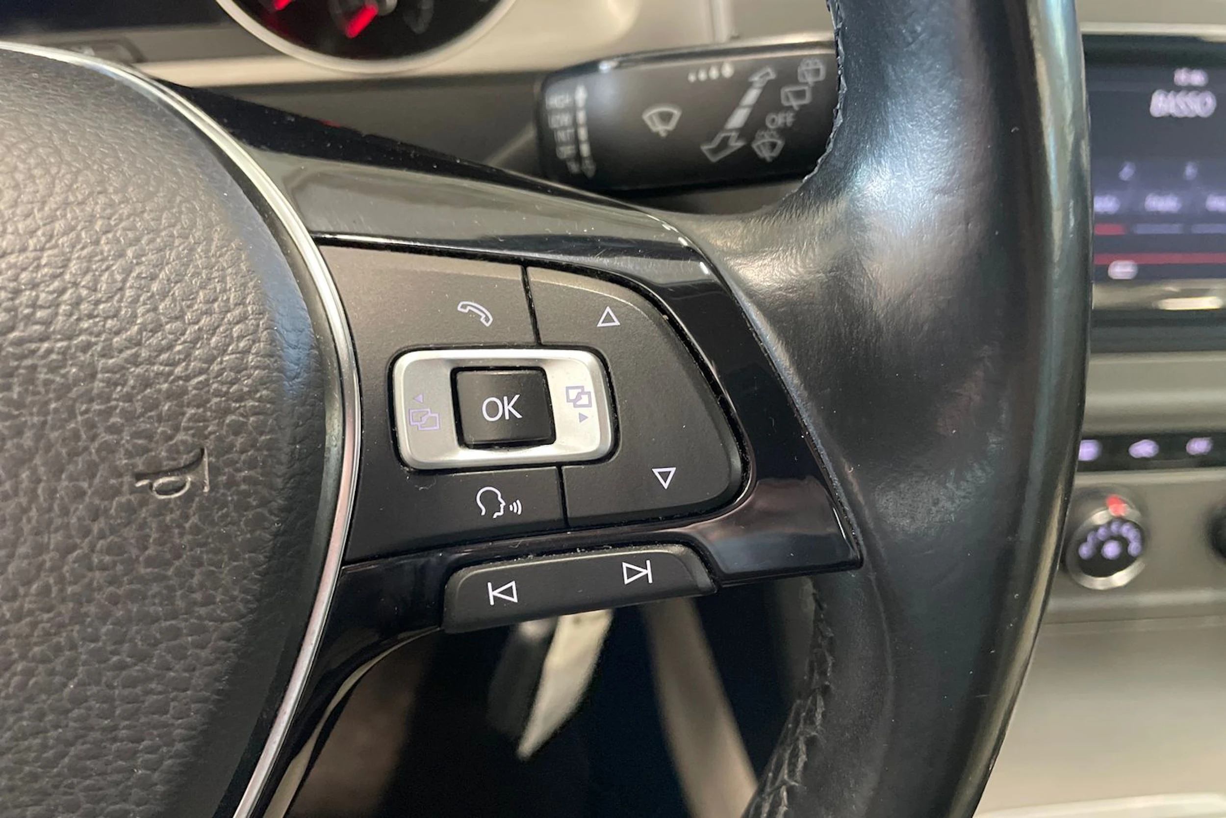 punainen Volkswagen Golf 2015 kuva 13.