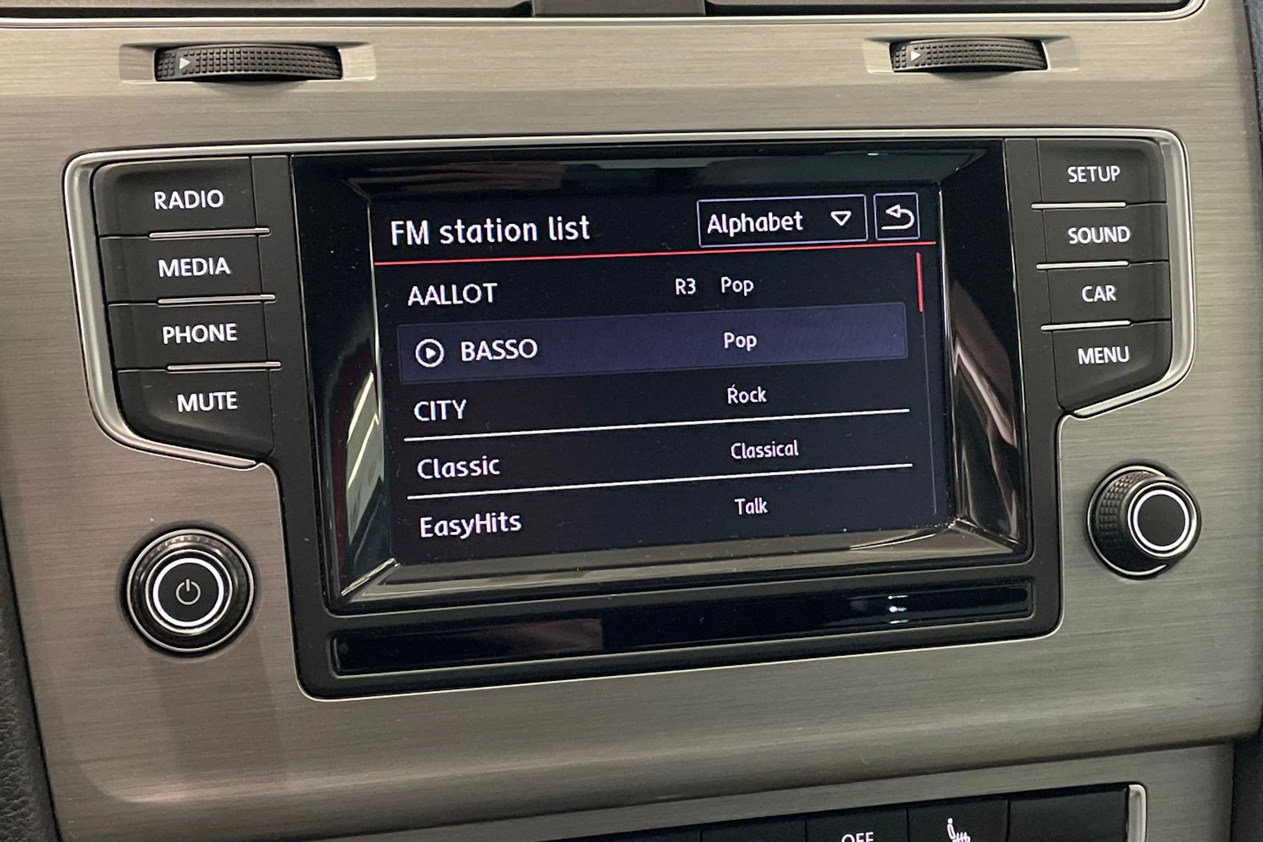 punainen Volkswagen Golf 2015 kuva 17.