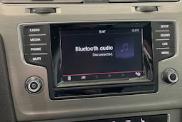 punainen Volkswagen Golf 2015 kuva 18.