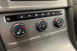 punainen Volkswagen Golf 2015 kuva 20.