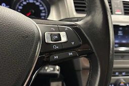 punainen Volkswagen Golf 2014 kuva 18.