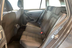 harmaa Volkswagen Golf 2015 kuva 11.