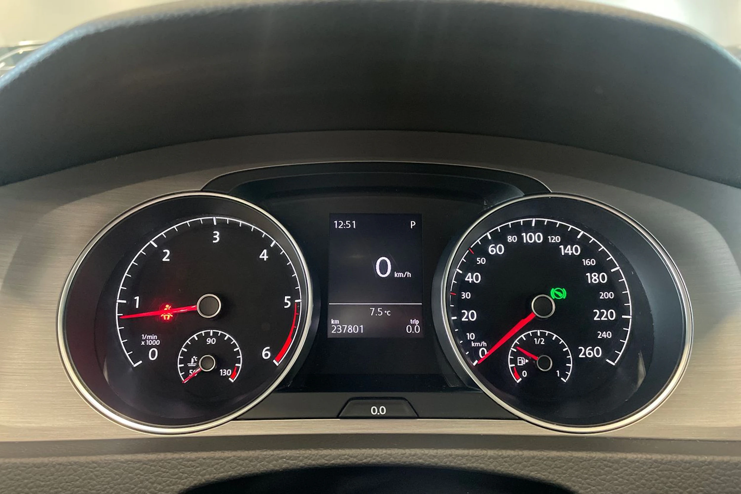 harmaa Volkswagen Golf 2015 kuva 17.