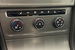 harmaa Volkswagen Golf 2015 kuva 25.