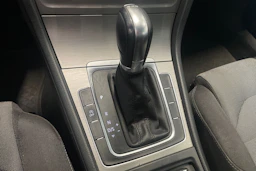 harmaa Volkswagen Golf 2015 kuva 26.