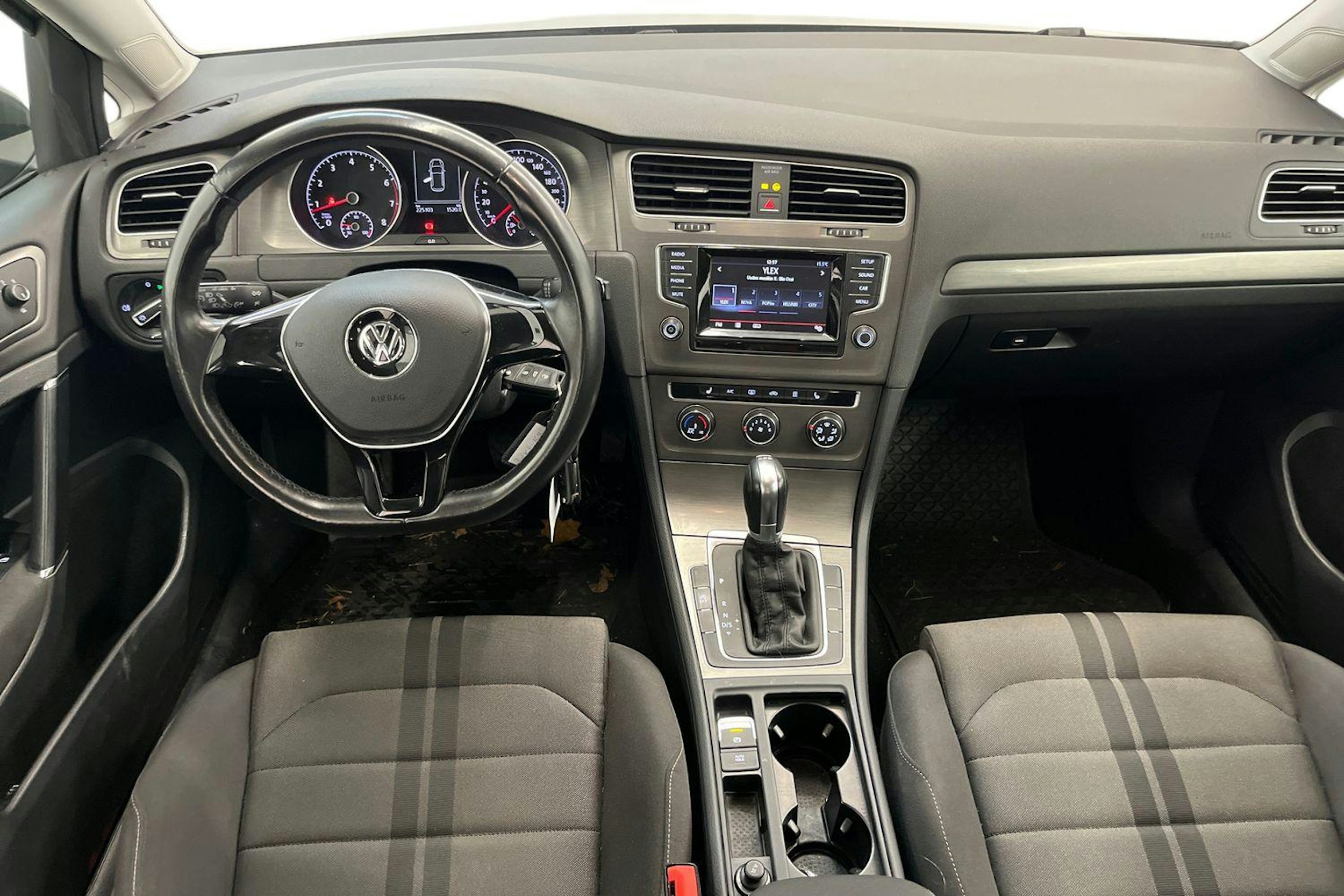 Harmaa Volkswagen GOLF 2014 kuva 7.