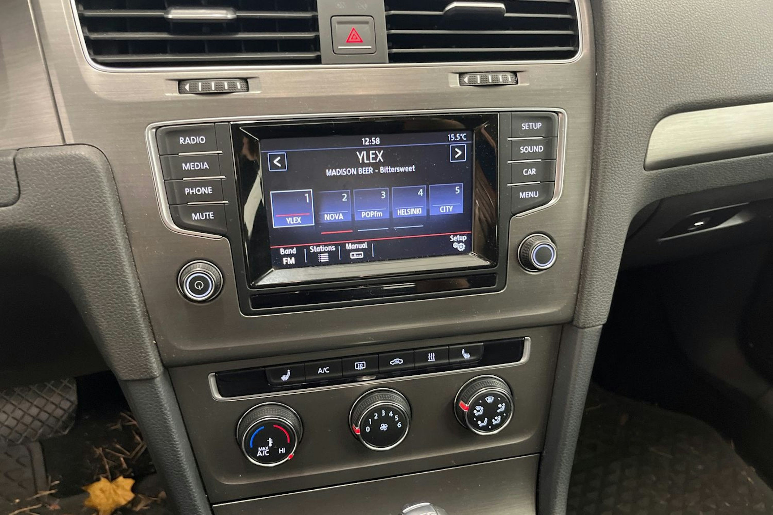 Harmaa Volkswagen GOLF 2014 kuva 12.