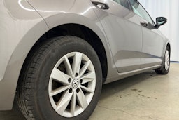 Harmaa Volkswagen GOLF 2014 kuva 24.