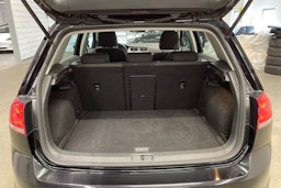 musta Volkswagen Golf 2014 kuva 15.