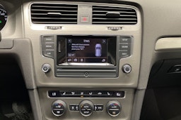 musta Volkswagen Golf 2014 kuva 17.