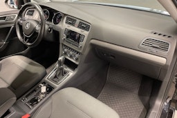 musta Volkswagen Golf 2014 kuva 24.
