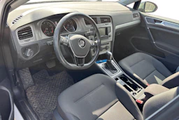 valkoinen Volkswagen Golf 2014 kuva 3.
