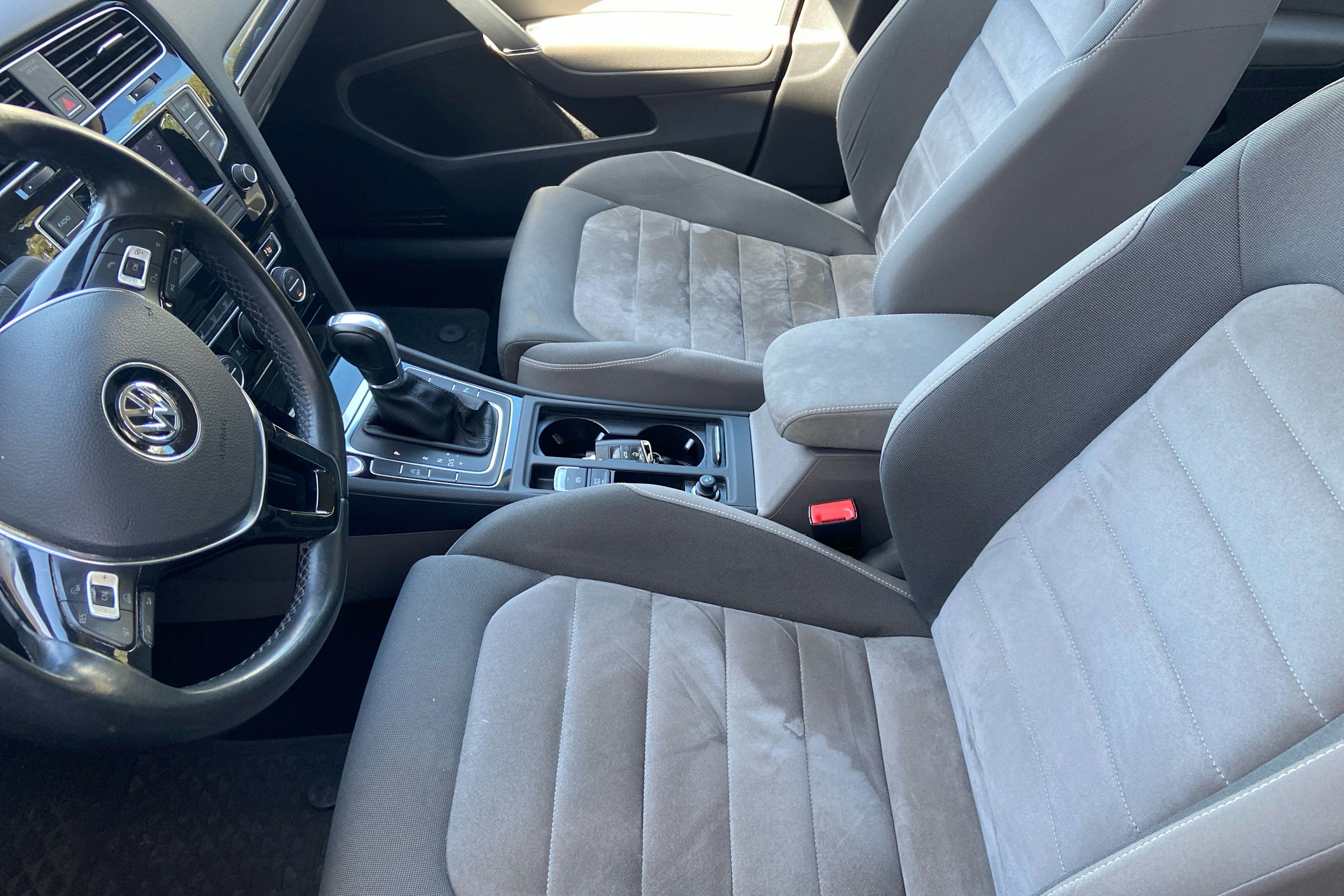 musta Volkswagen Golf 2014 kuva 7.