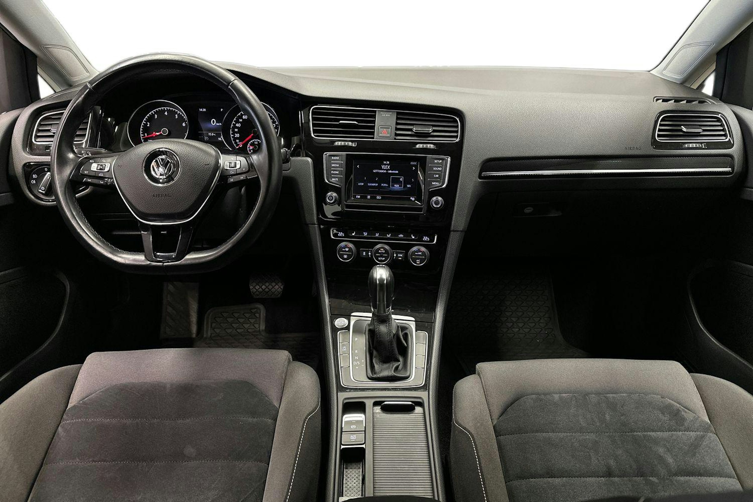 harmaa Volkswagen Golf 2014 kuva 9.