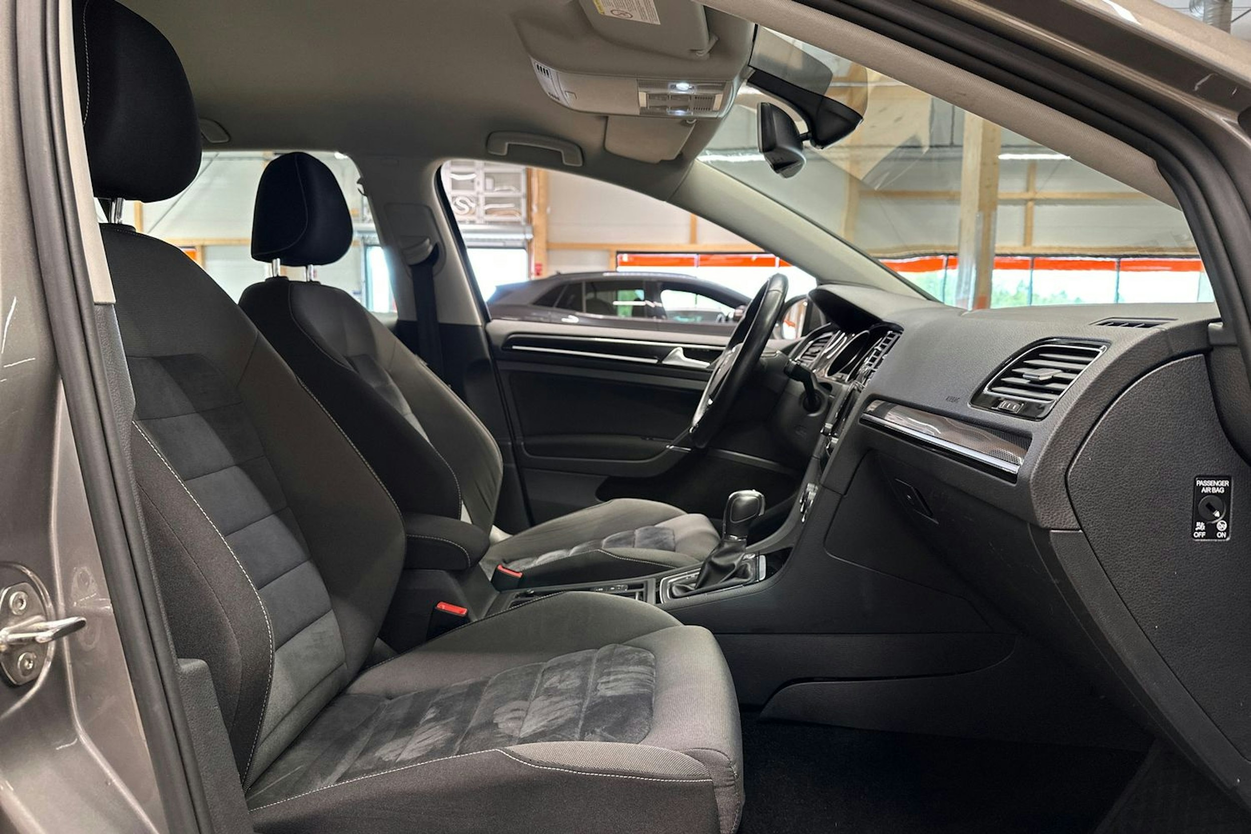 harmaa Volkswagen Golf 2014 kuva 15.