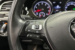 harmaa Volkswagen Golf 2014 kuva 23.