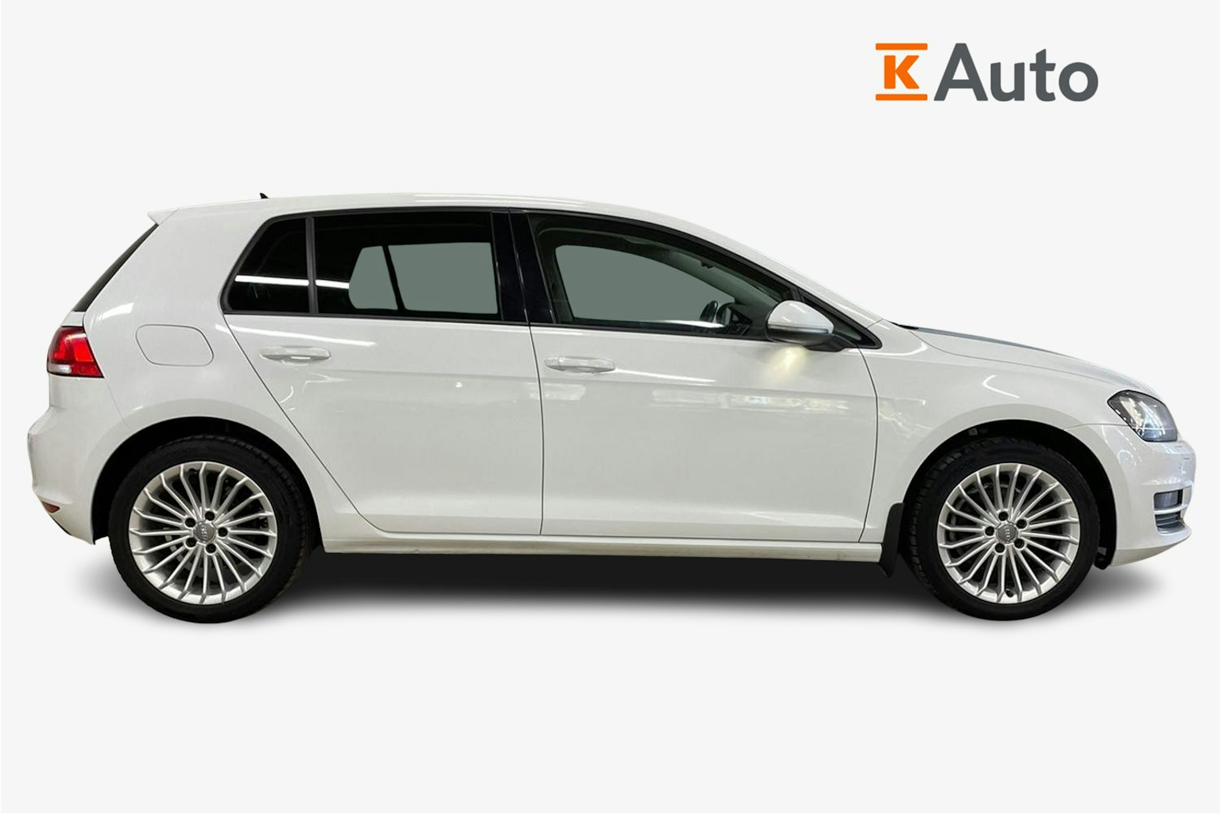 valkoinen Volkswagen Golf 2014 kuva 6.