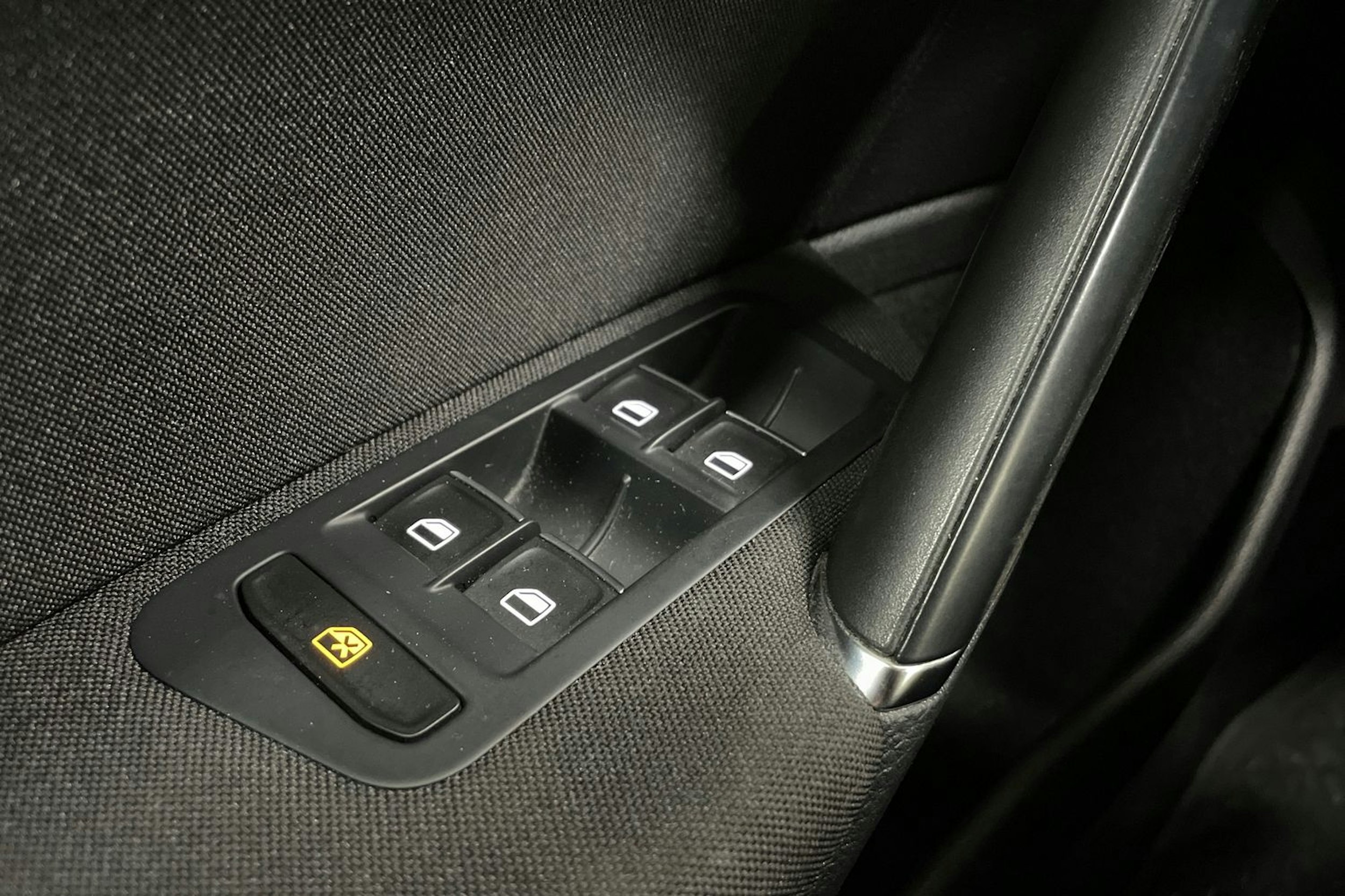 valkoinen Volkswagen Golf 2014 kuva 22.