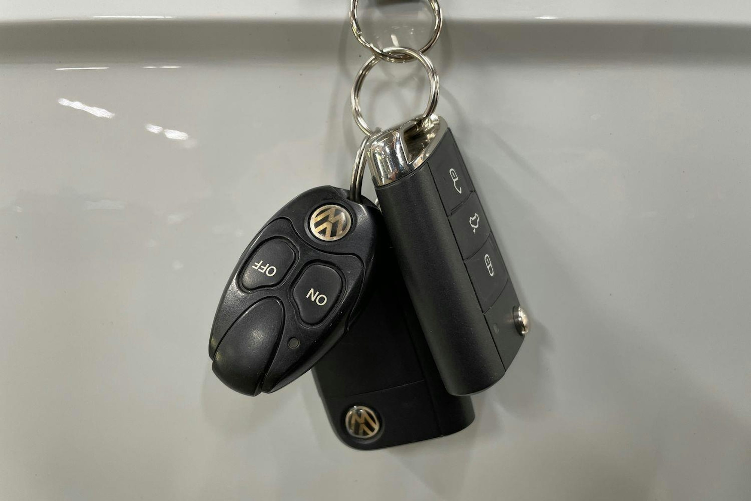 valkoinen Volkswagen Golf 2014 kuva 24.