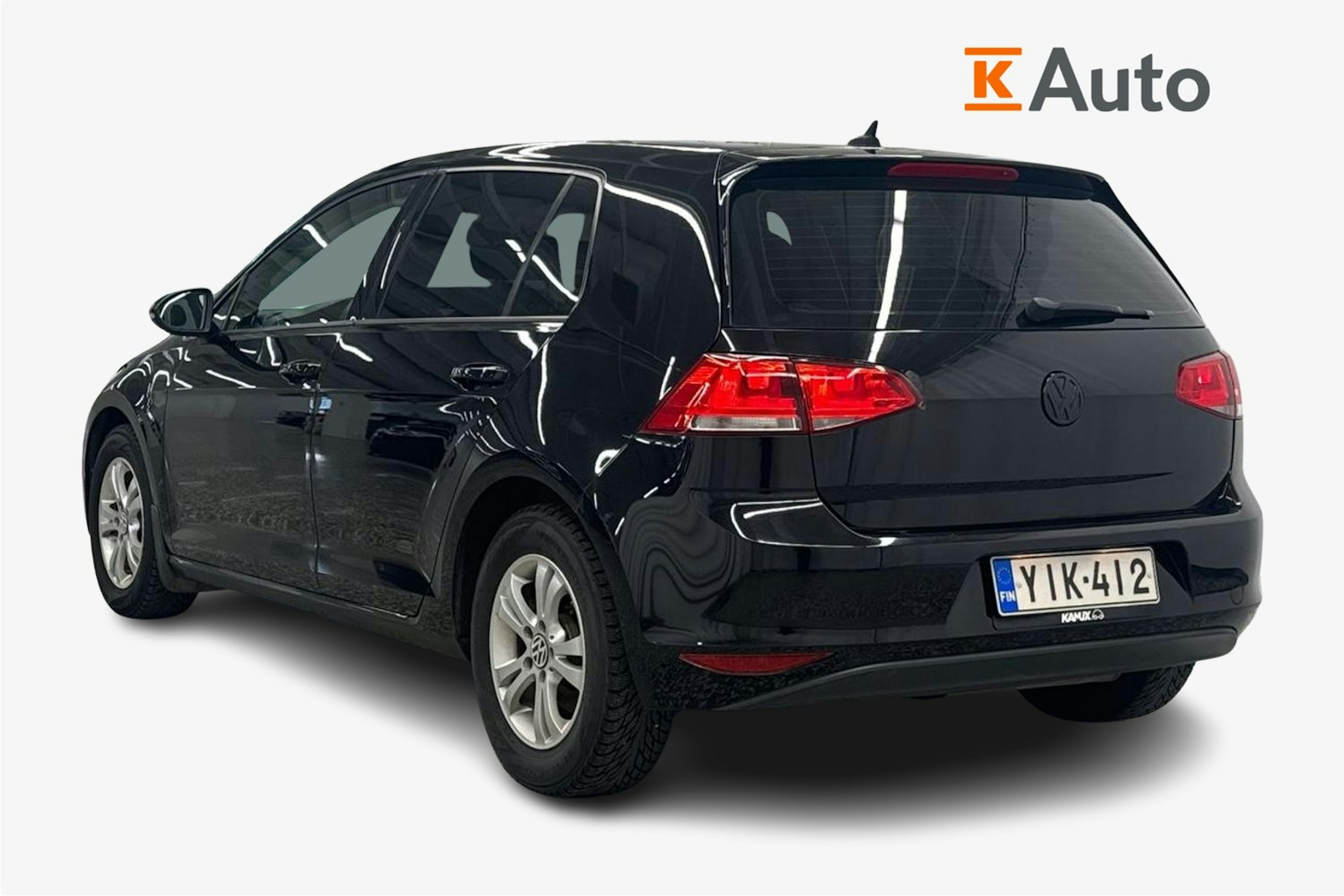 Musta Volkswagen GOLF 2014 kuva 2.