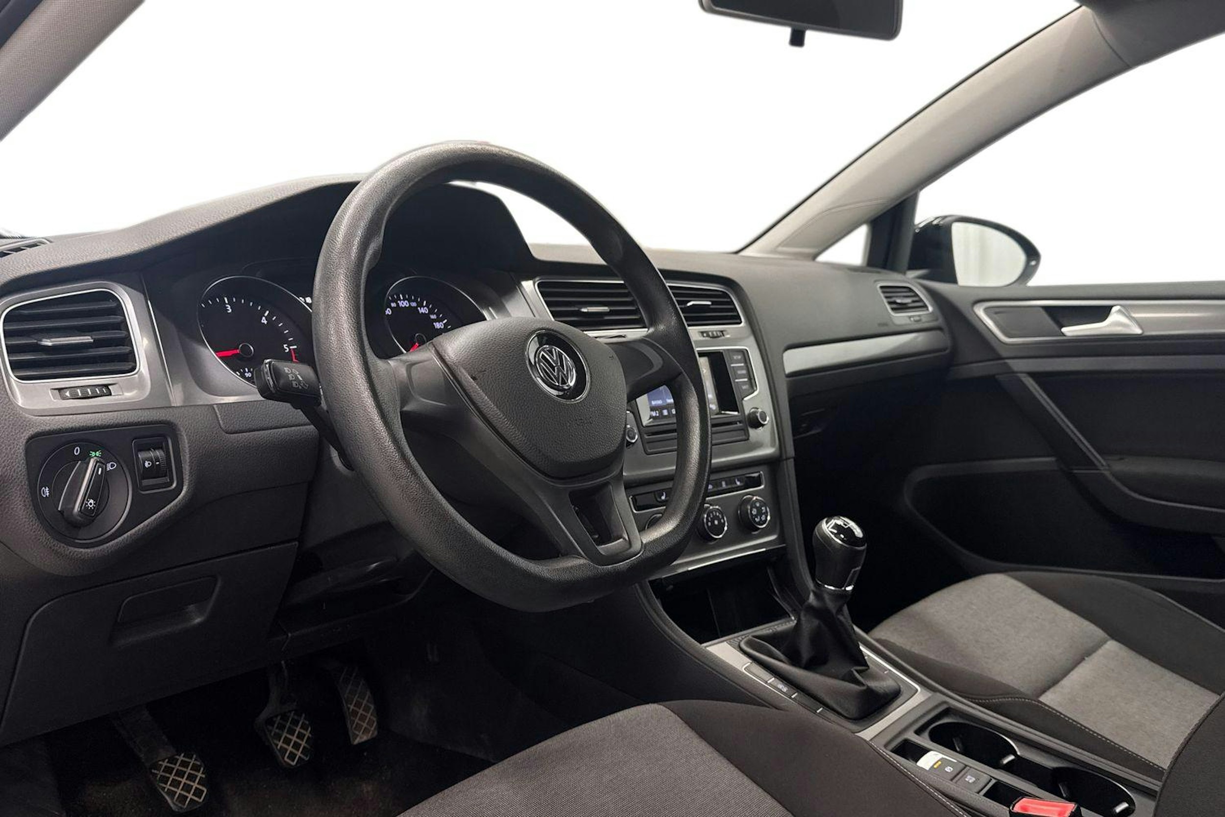 Musta Volkswagen GOLF 2014 kuva 7.