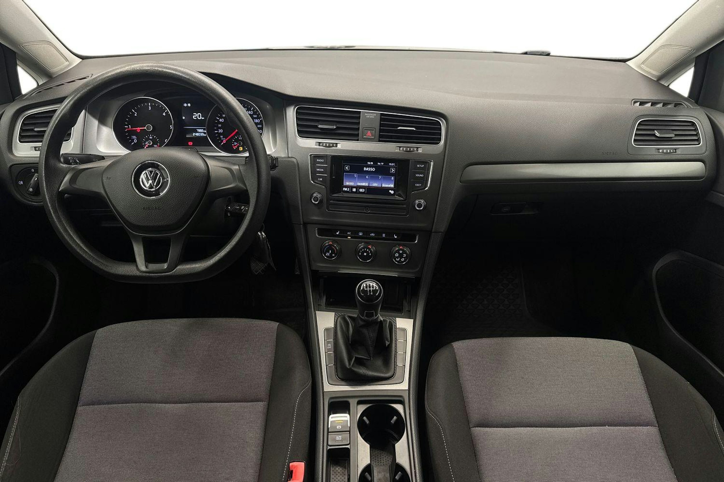 Musta Volkswagen GOLF 2014 kuva 9.