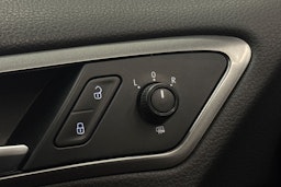 Musta Volkswagen GOLF 2014 kuva 17.