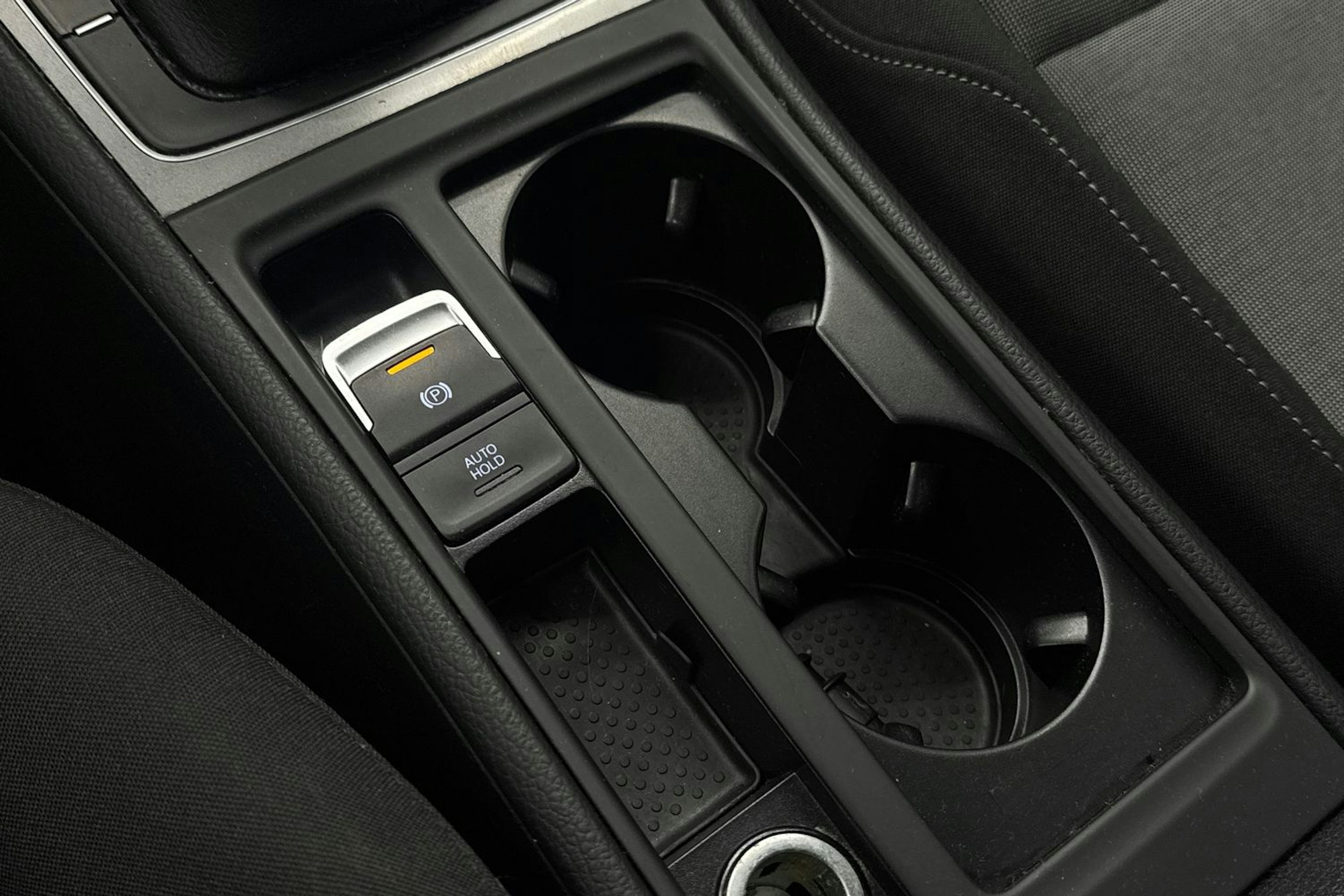 Musta Volkswagen GOLF 2014 kuva 19.