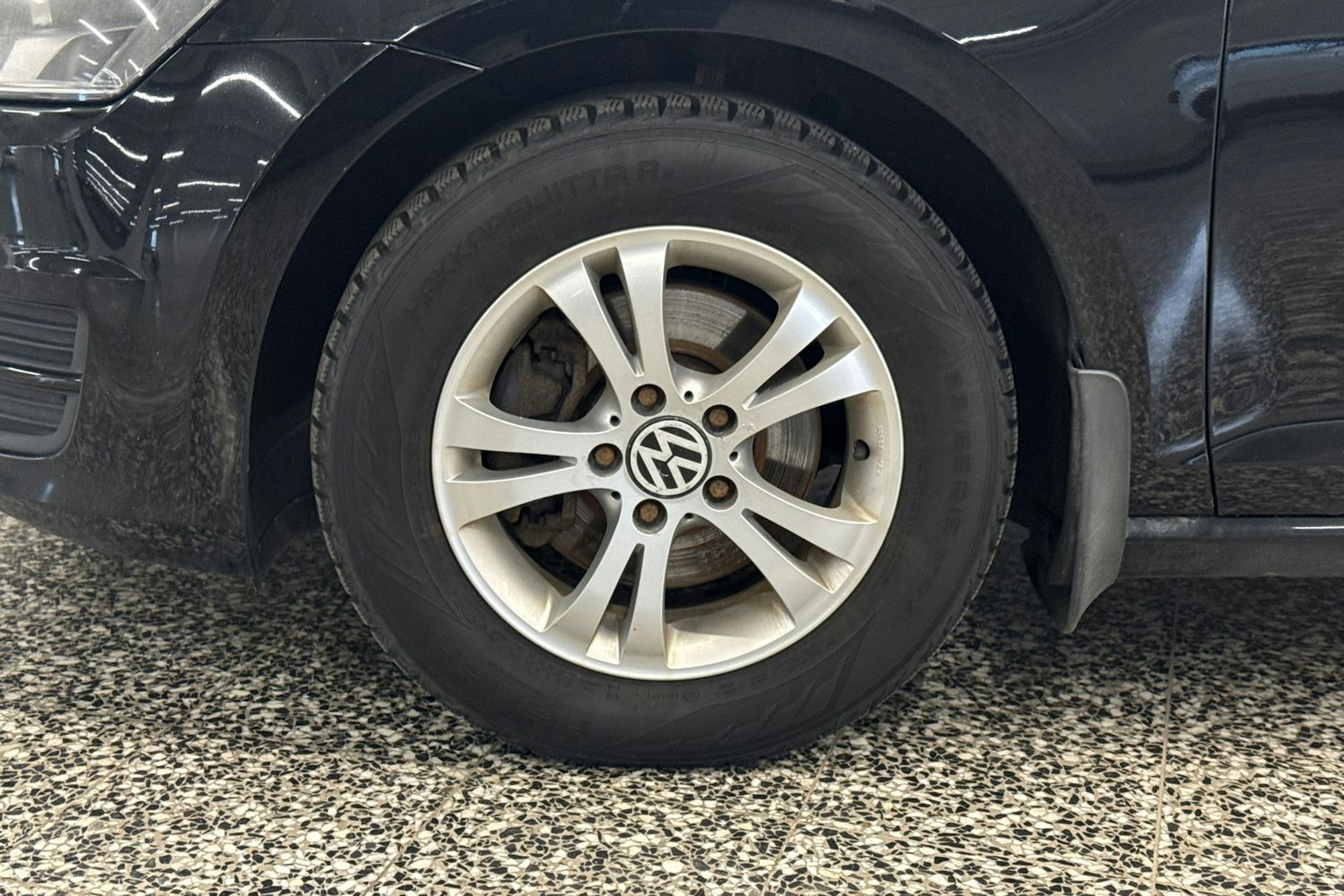 Musta Volkswagen GOLF 2014 kuva 30.