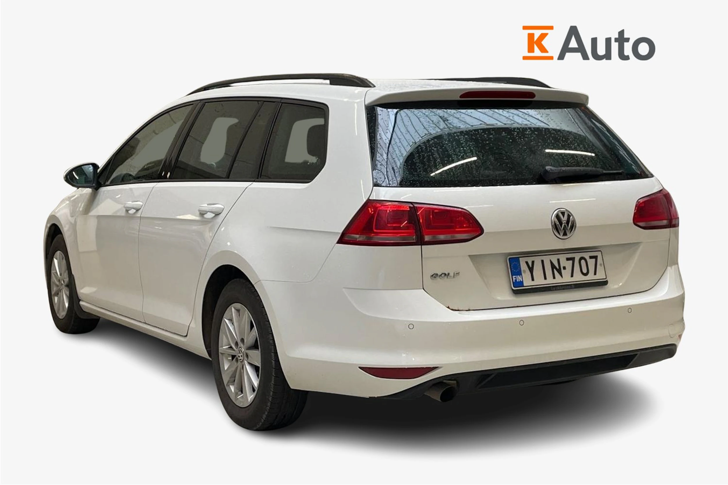valkoinen Volkswagen Golf 2014 kuva 2.