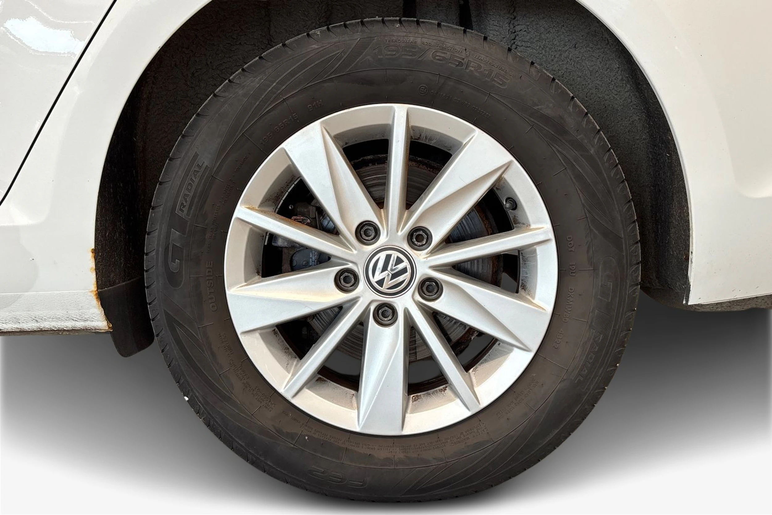 Valkoinen Volkswagen GOLF 2014 kuva 12.