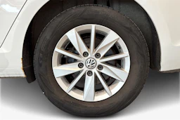 Valkoinen Volkswagen GOLF 2014 kuva 12.