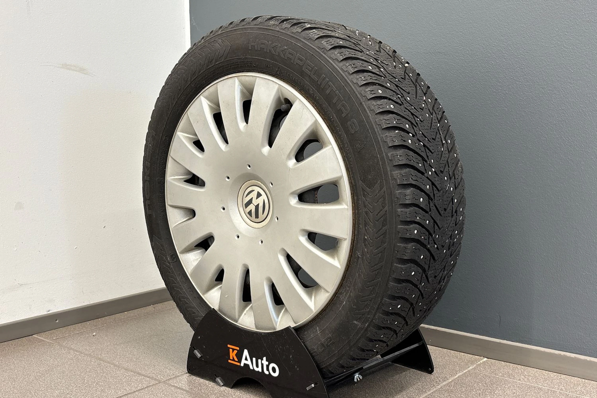 Valkoinen Volkswagen GOLF 2014 kuva 13.