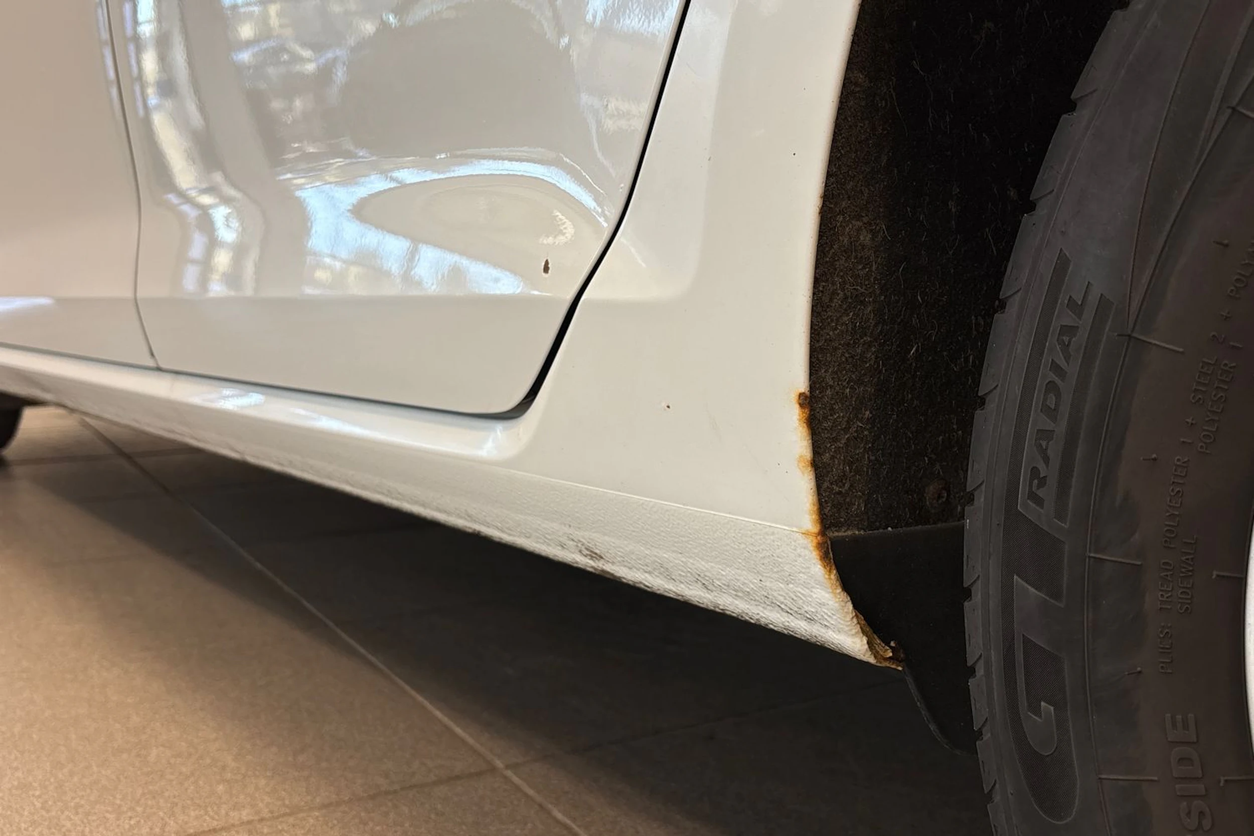 Valkoinen Volkswagen GOLF 2014 kuva 30.