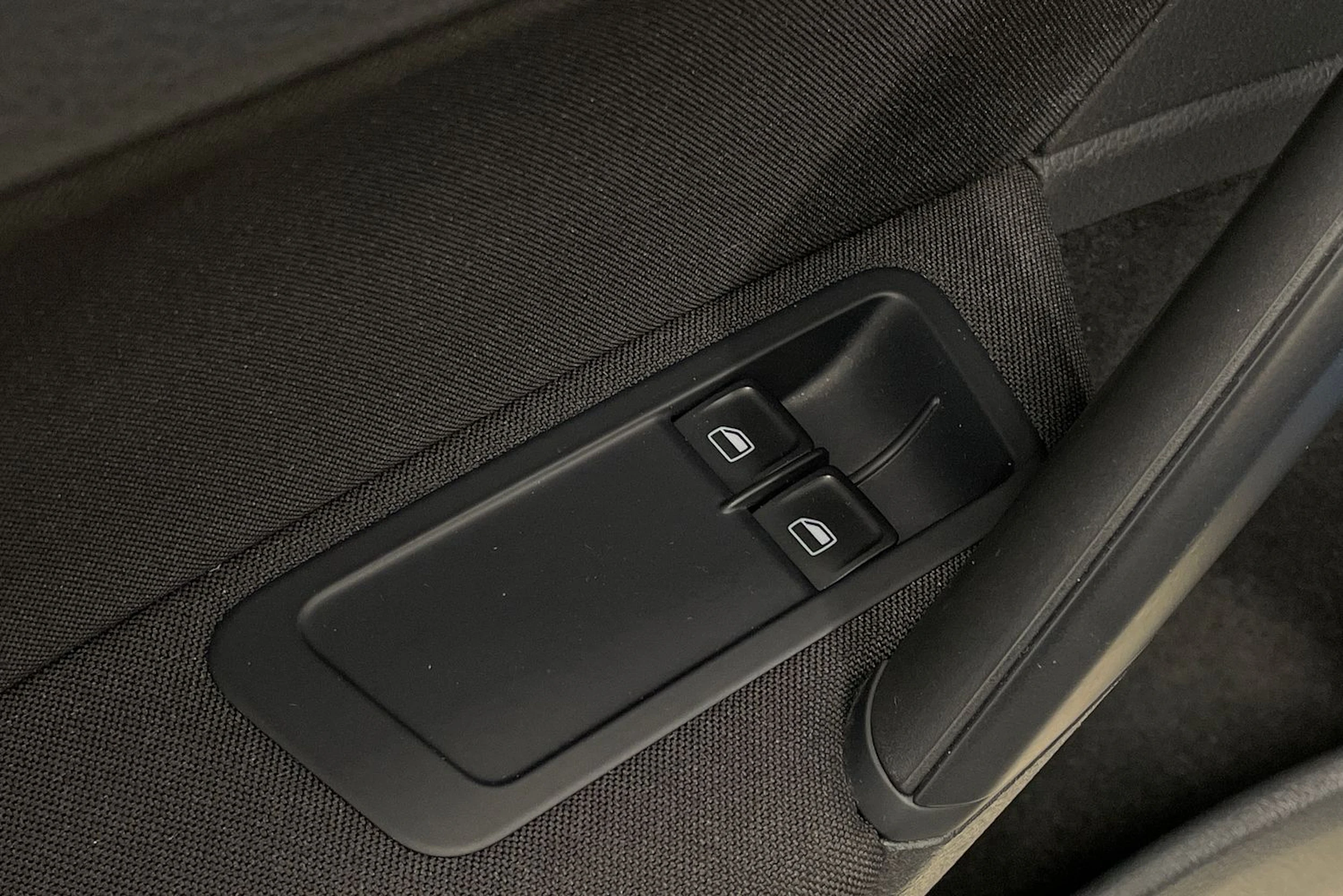 Sininen Volkswagen GOLF 2014 kuva 11.