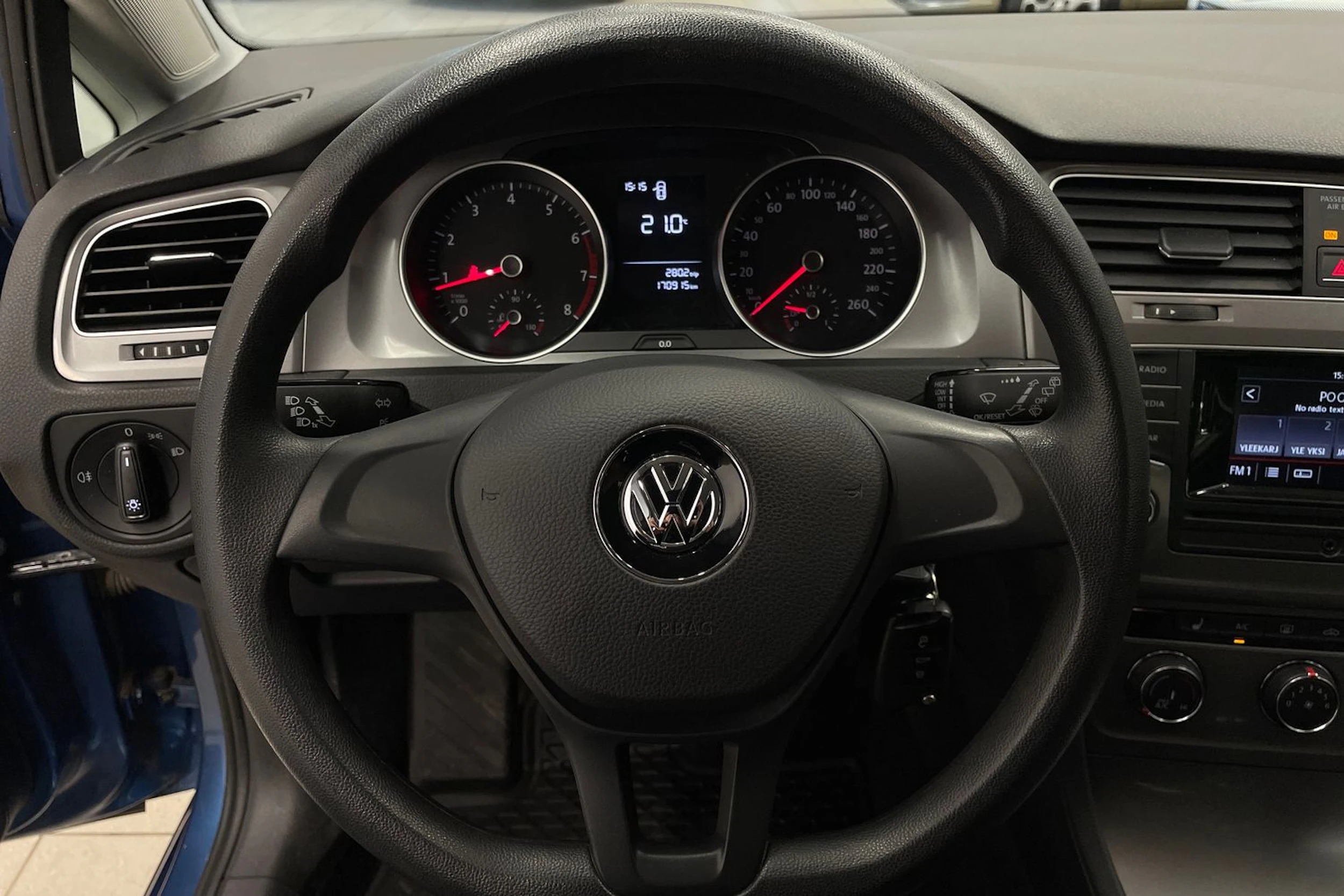 Sininen Volkswagen GOLF 2014 kuva 13.
