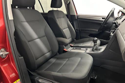 punainen Volkswagen Golf 2014 kuva 11.