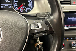 punainen Volkswagen Golf 2014 kuva 16.