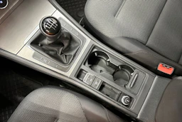 punainen Volkswagen Golf 2014 kuva 21.