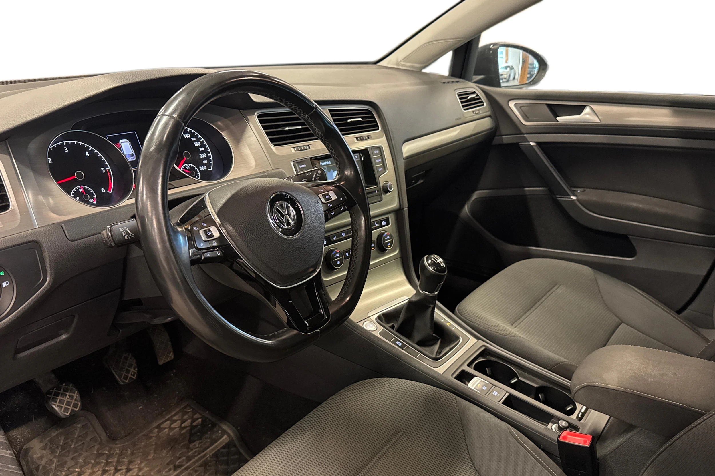 harmaa metalliväri Volkswagen Golf 2014 kuva 3.