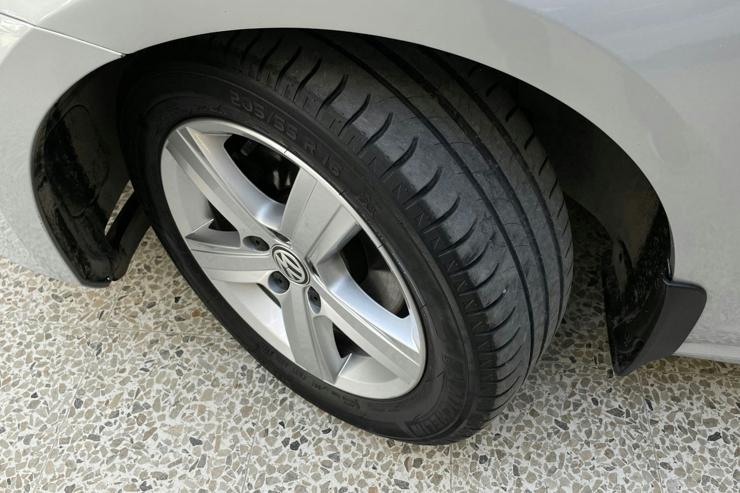 Hopea Volkswagen GOLF 2014 kuva 13.