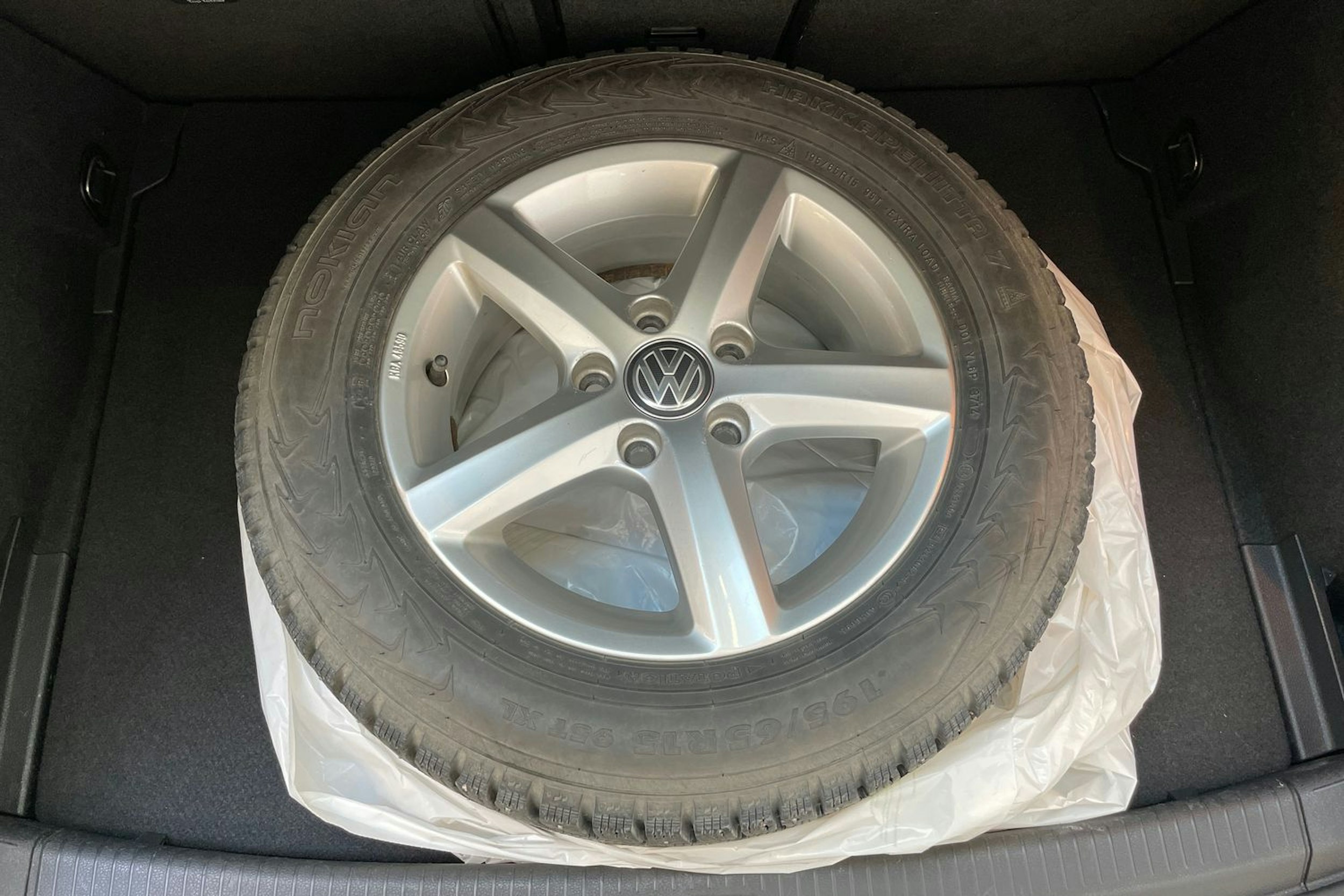 Hopea Volkswagen GOLF 2014 kuva 14.