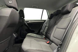 valkoinen Volkswagen Golf 2014 kuva 11.