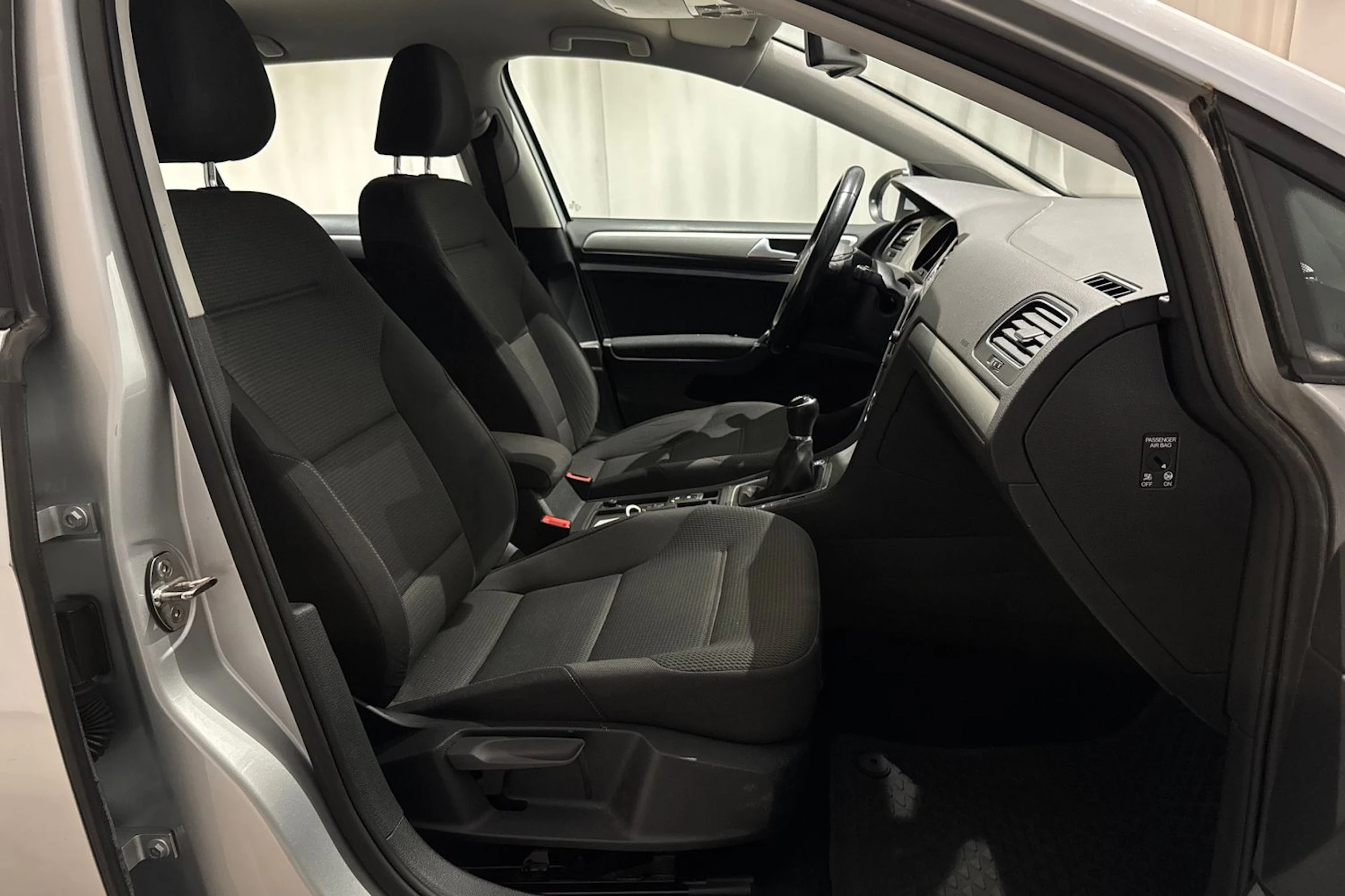 hopea Volkswagen Golf 2015 kuva 14.
