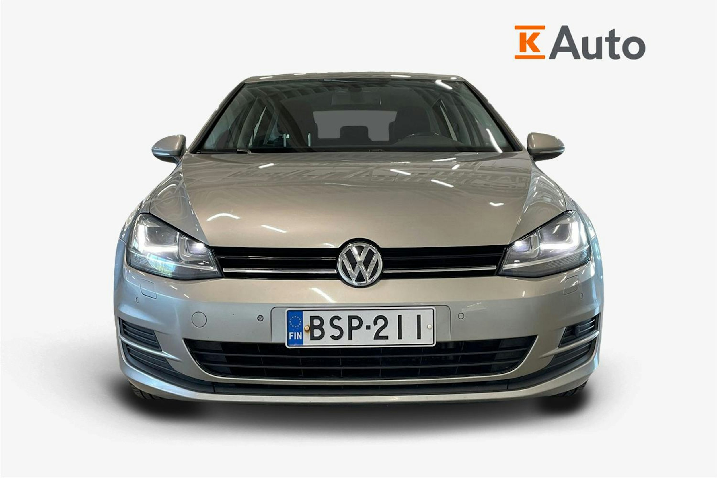 harmaa Volkswagen Golf 2015 kuva 5.
