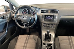 harmaa Volkswagen Golf 2015 kuva 9.