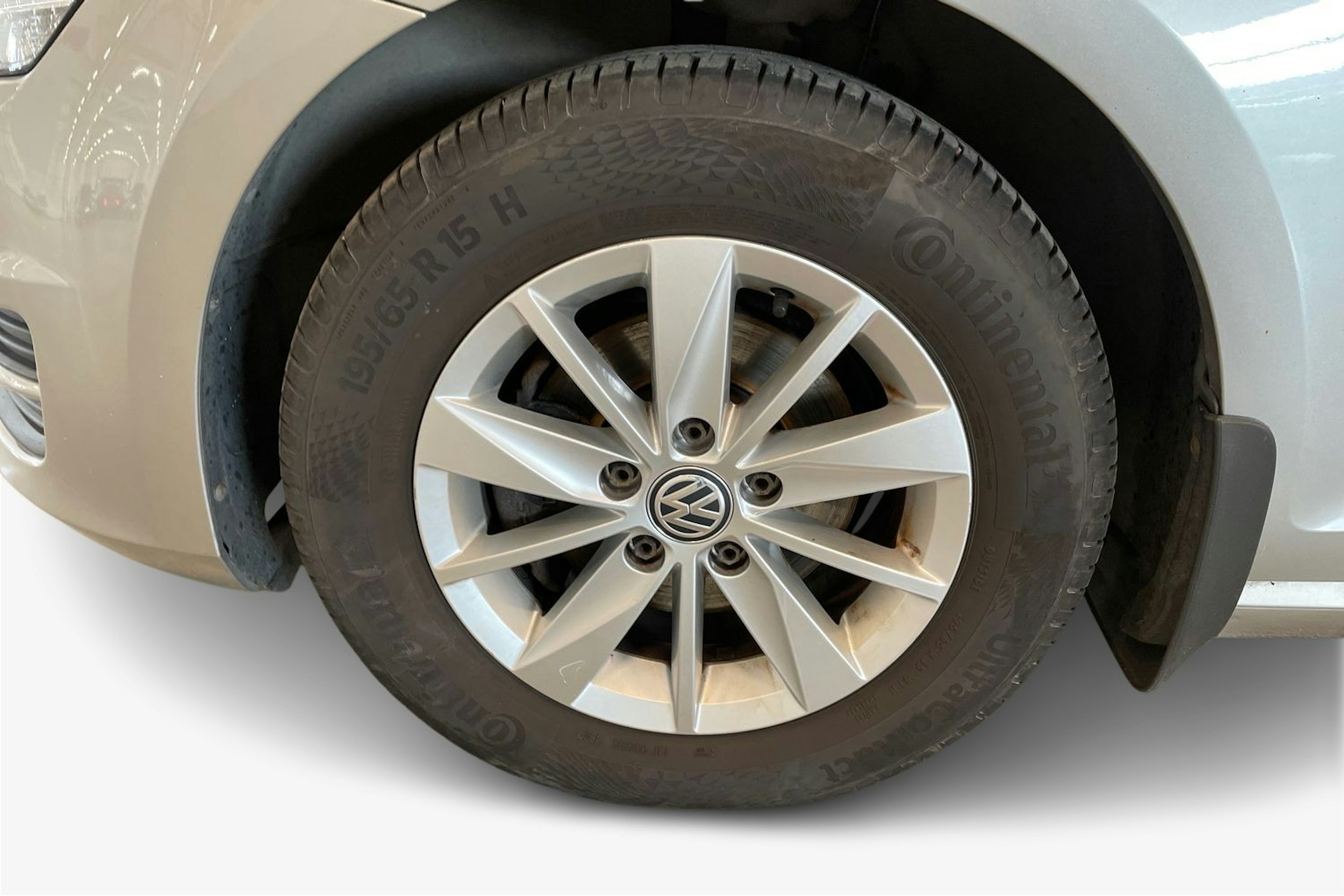 harmaa Volkswagen Golf 2015 kuva 11.